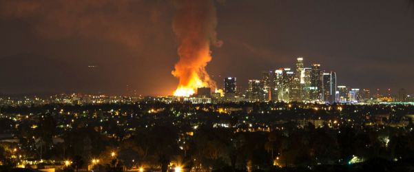 ap_los_angeles_fire_wy_141208_12x5_1600.jpg