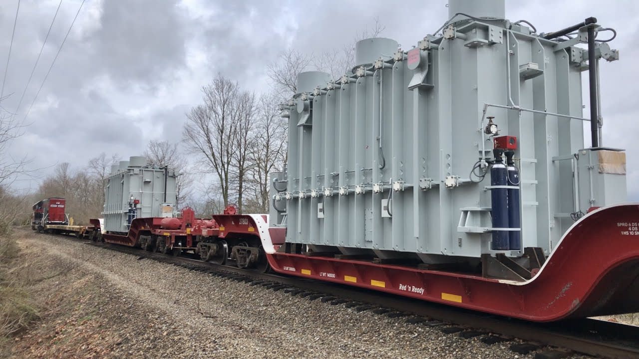 Rare Train, Over Size Loads, Giant Transformers, Special Train Move, Short  Line Railroad Action Pt 2