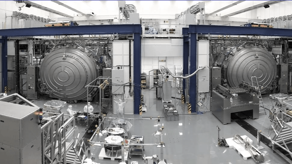 ASML to Ship First High-NA EUV Tool This Year: $300 Million per Scanner |  Tom