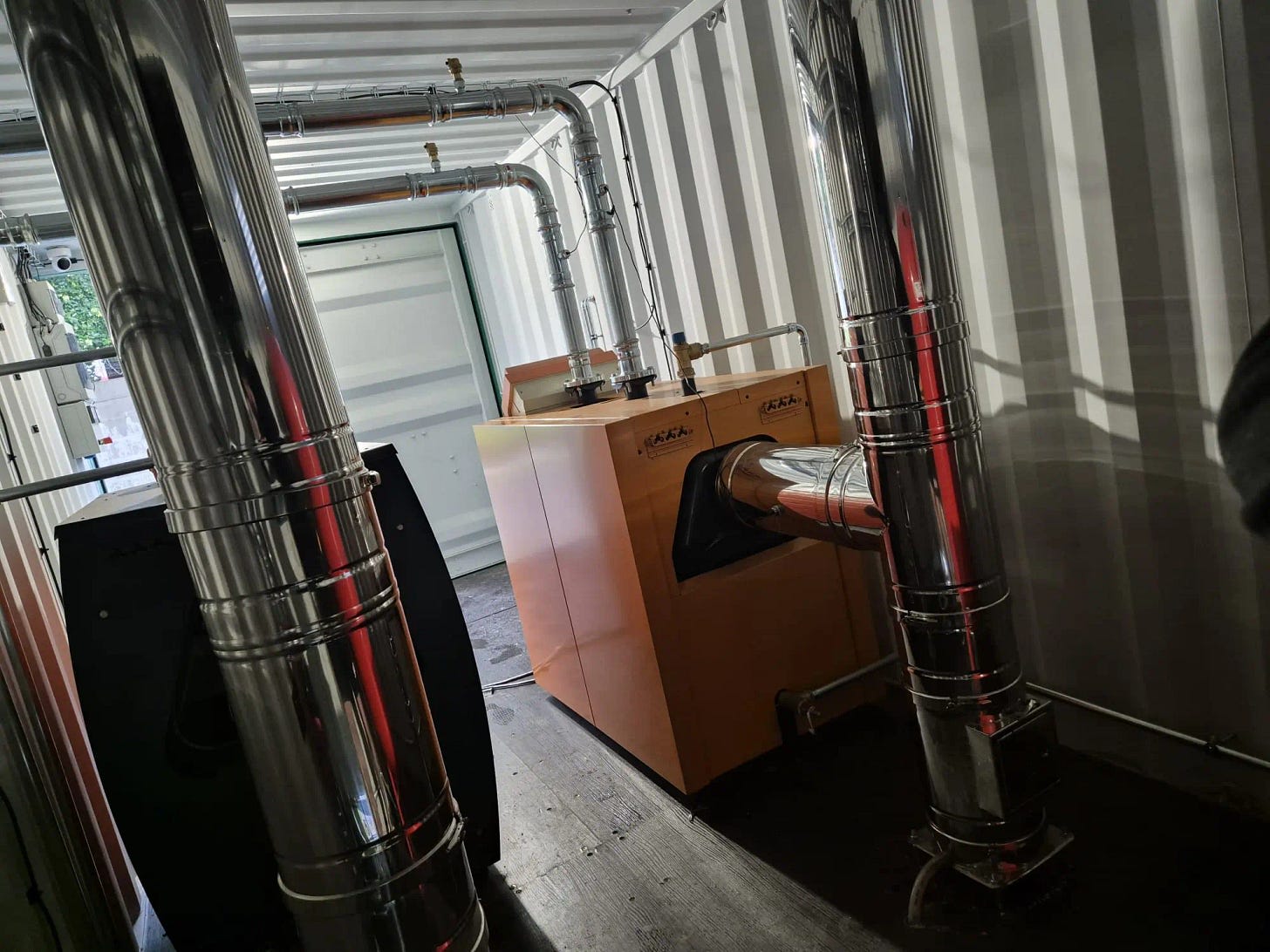 Mobilní kotelna v lodním kontejneru