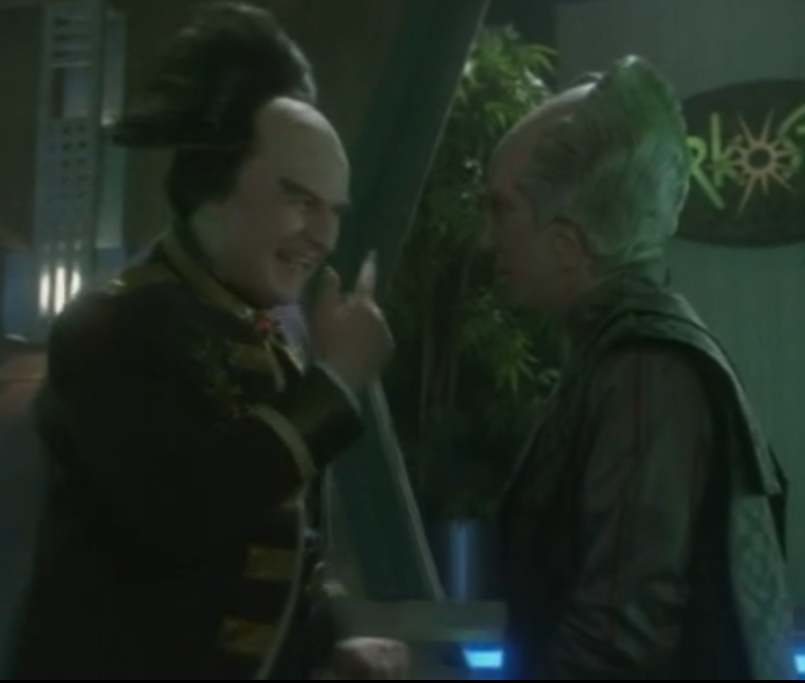 Mollari invites Lennier to play